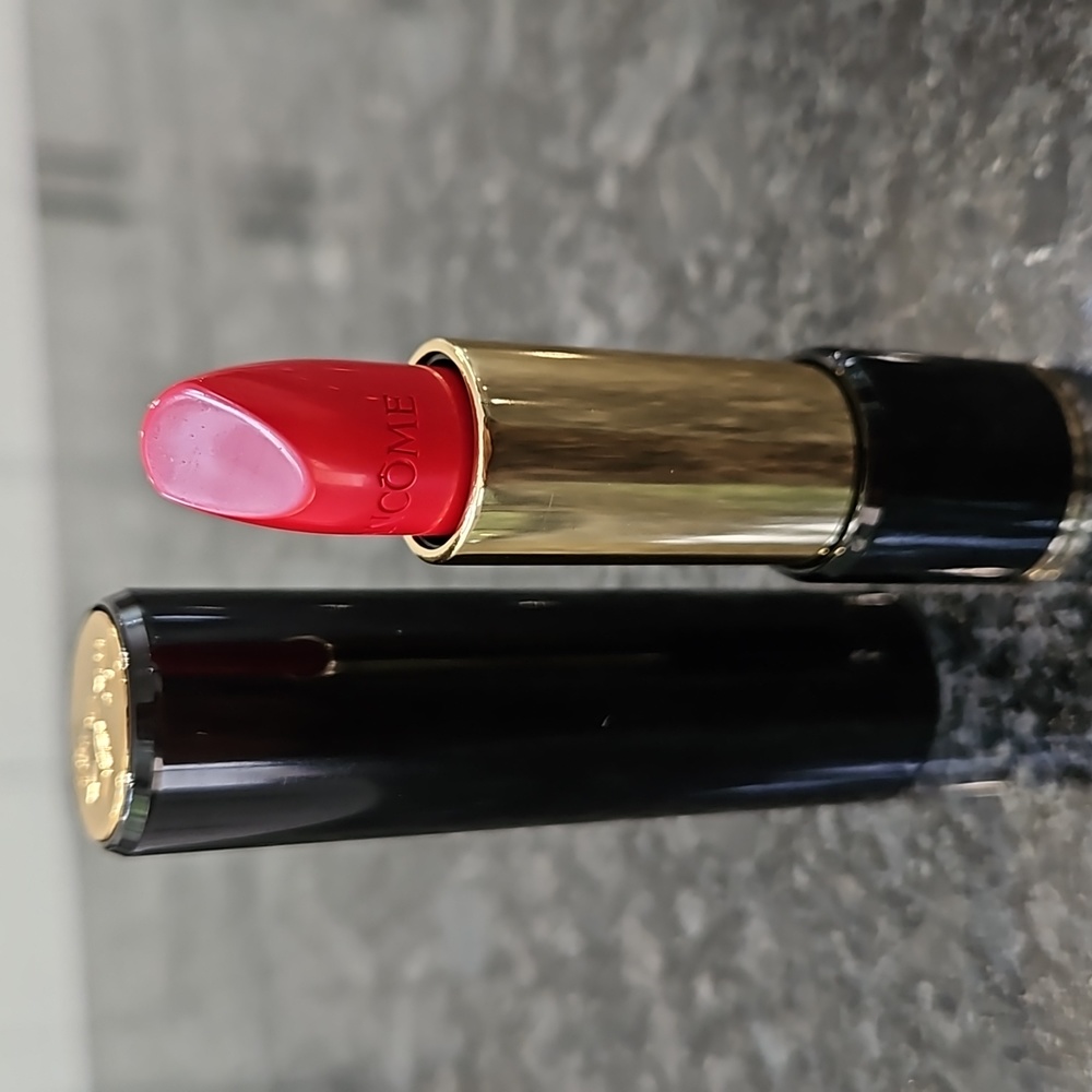 132 Caprice L'Absolue Rouge Lancome Lipstick, NWT